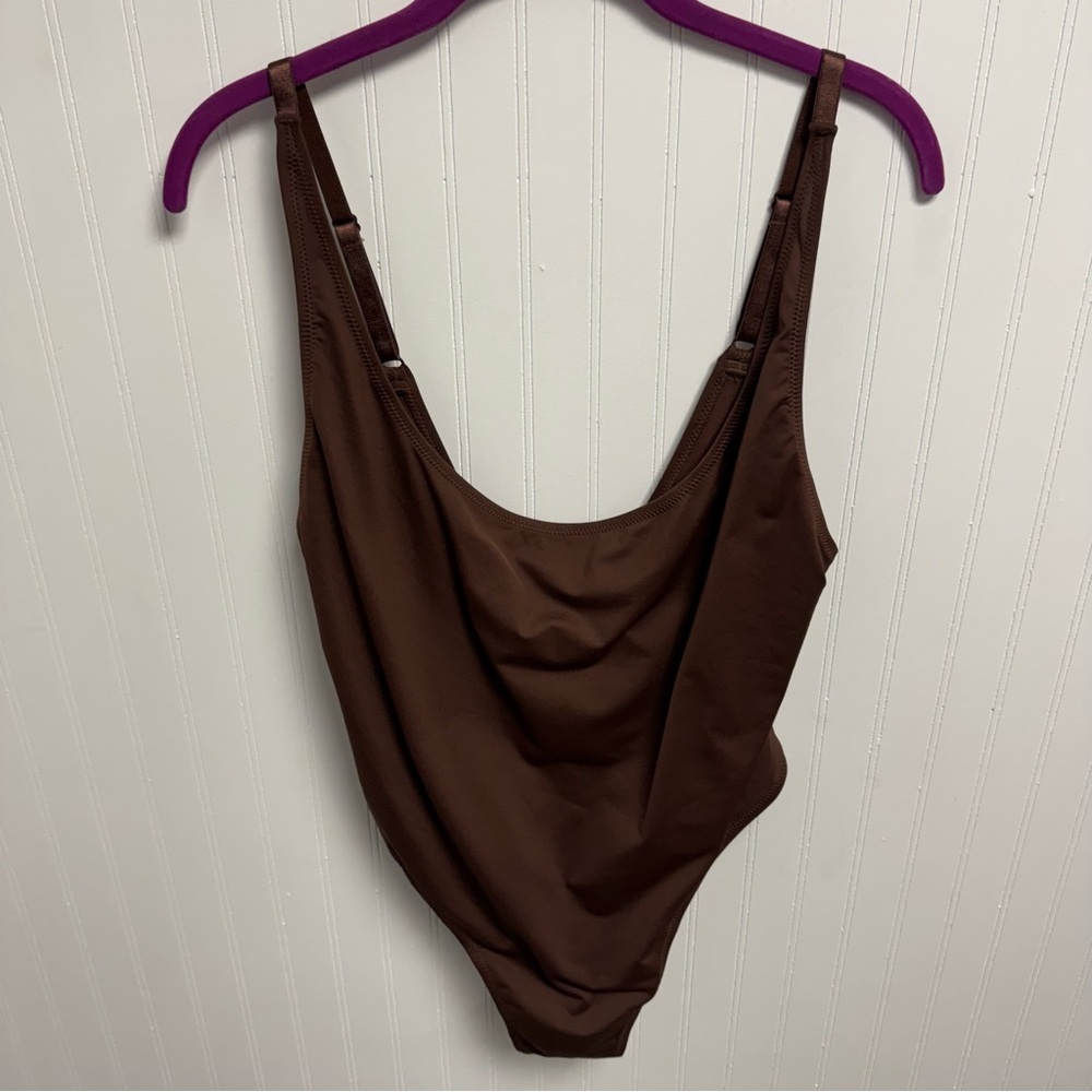Skims NWT Recycled Swim Scoop Neck Onepiece Cocoa 2X